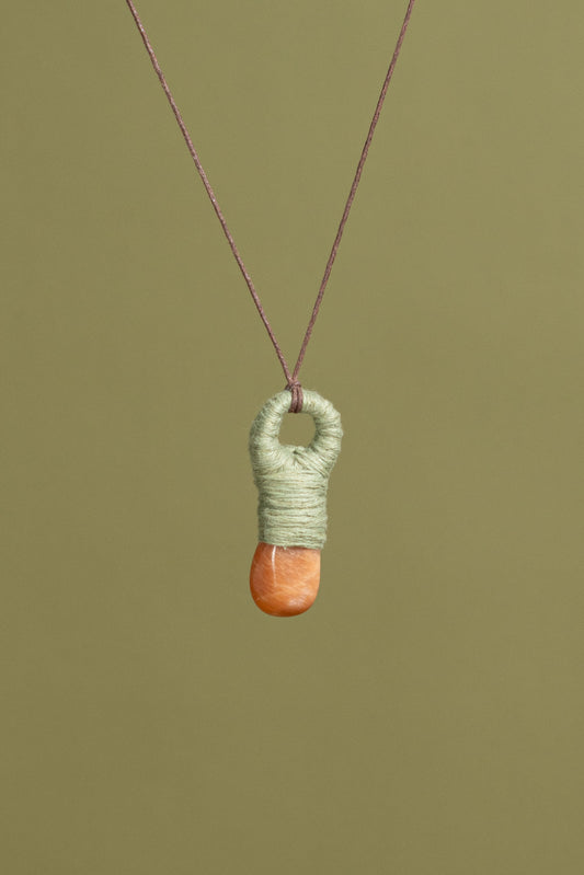Pfirsichmondstein Talisman - Intuition• Weiblichkeit • Zyklusmagie